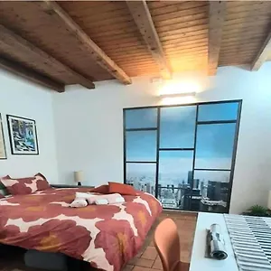 https://il-rifugio-sui-navigli-con-a-c-wi-fi.italymilanhotels.net